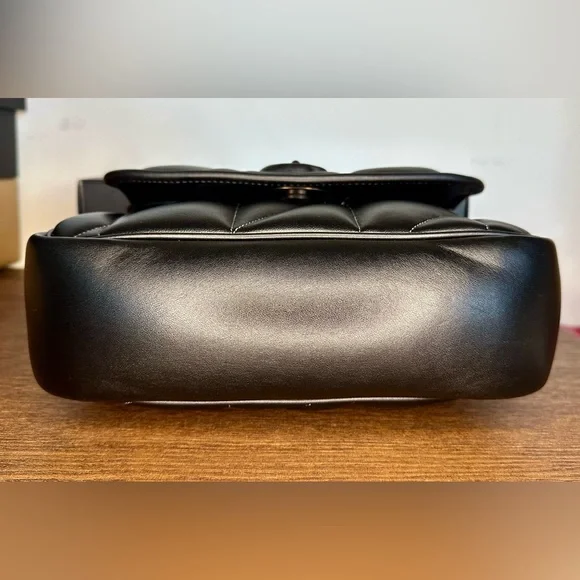 S⭕️LD‼️New Coach Pillow Madison Shoulder Bag With Quilting in Black - Picture 6 of 12